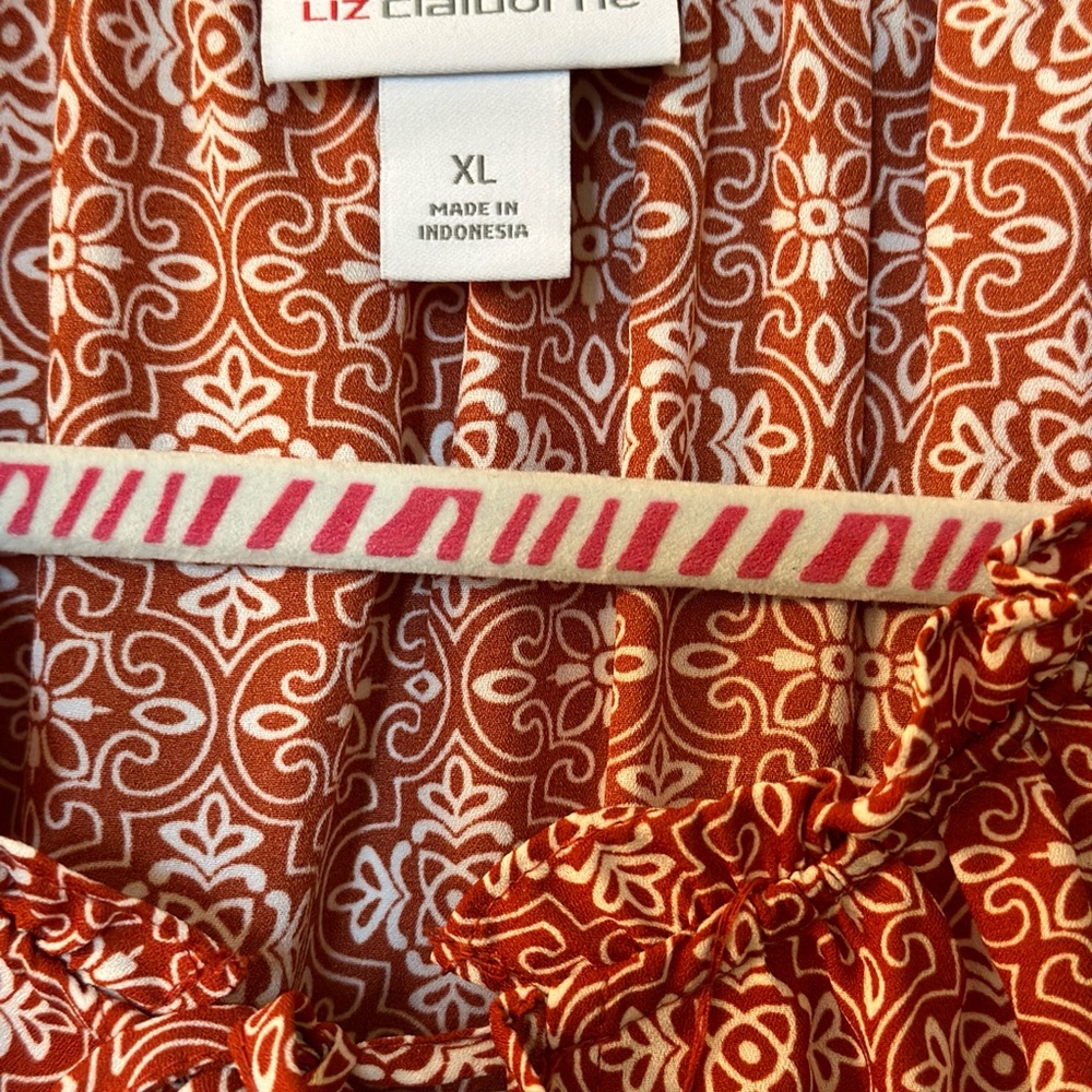 Liz Claiborne Rust and Cream Top - Picture 5 of 5